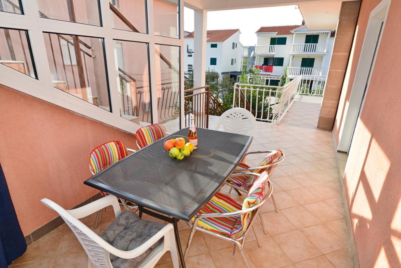 Apartments Martina Vodice Dış mekan fotoğraf