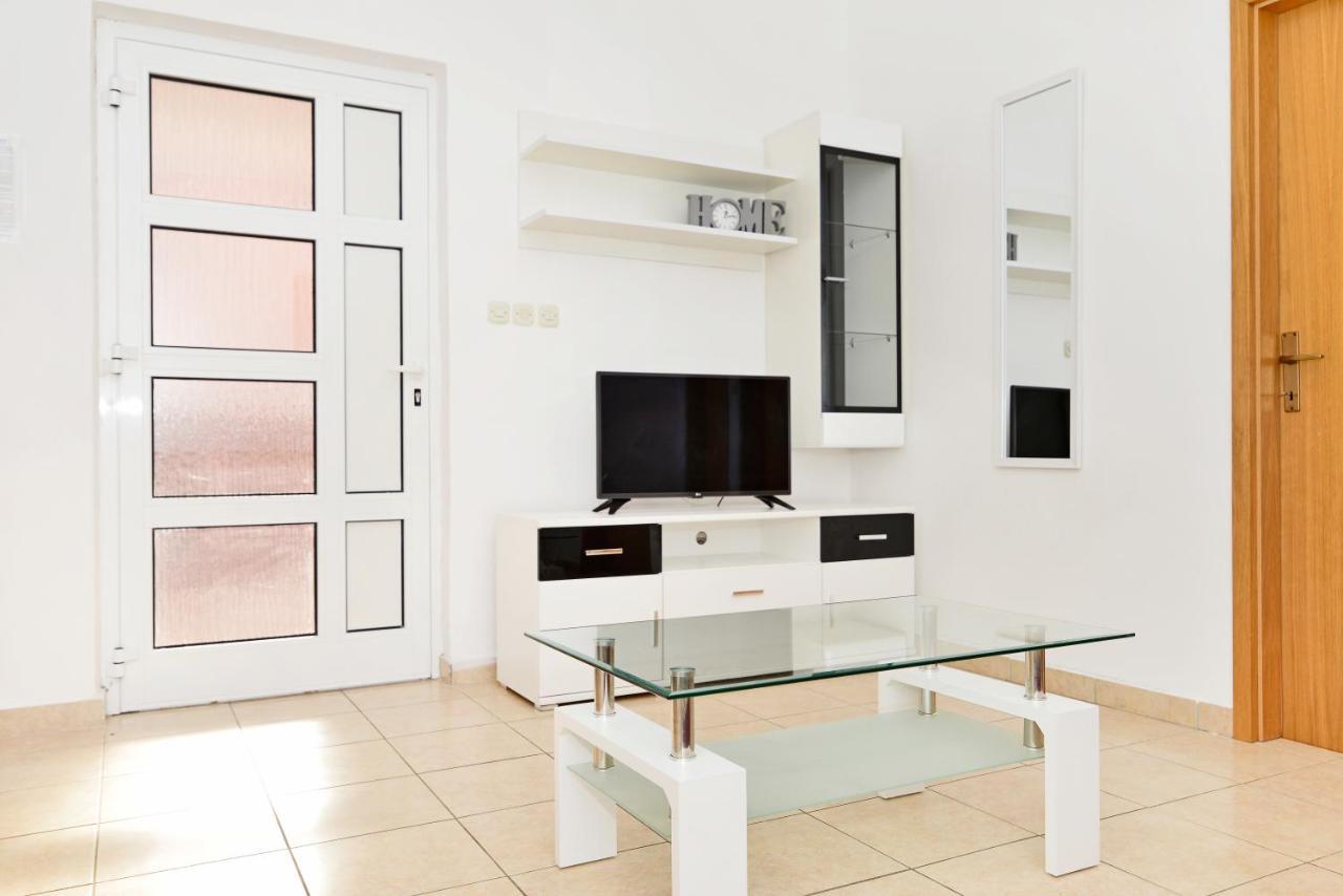 Apartments Martina Vodice Dış mekan fotoğraf